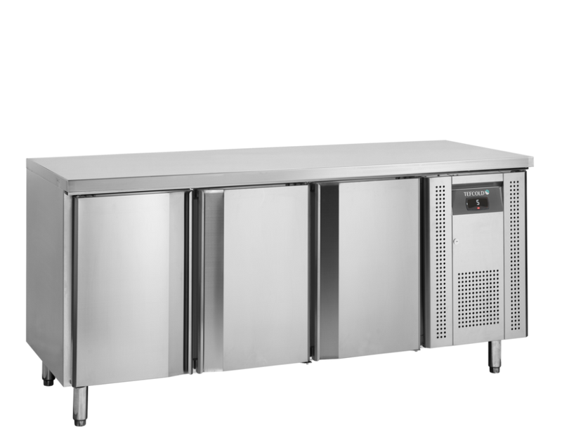 Kølebord med tre døre - GN 1/1 - Tefcold CK7310X1 - 291 liter - 1,42 kw/24 timer - 179,5 cm bred